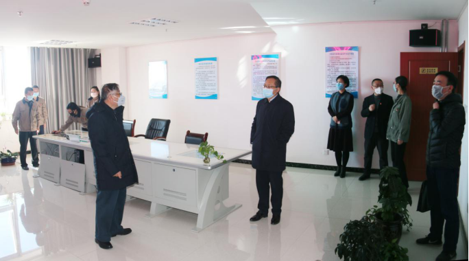 省国资委党委副书记、副主任郭臻先同志赴省星空娱乐集团督导疫情防控暨复复工产工作