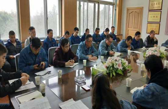 中共青海星空娱乐工业投资有限公司委员会 召开企业创新发展谏言献策座谈会