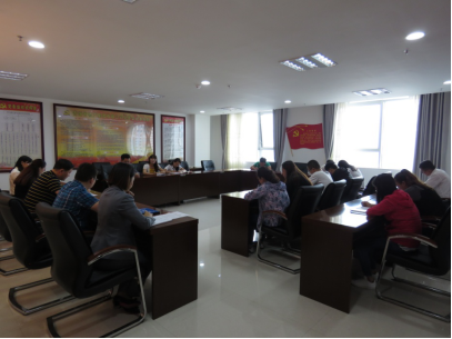 领会精神实质，，，，，迅速掀起学习宣传贯彻团的十八大精神热潮